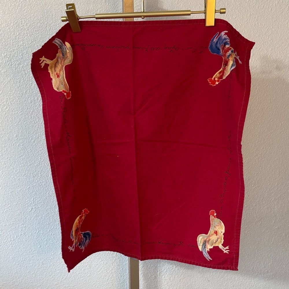 Williams Sonoma- Red Rooster script cloth napkins- Set of 10 - Picture 2 of 4